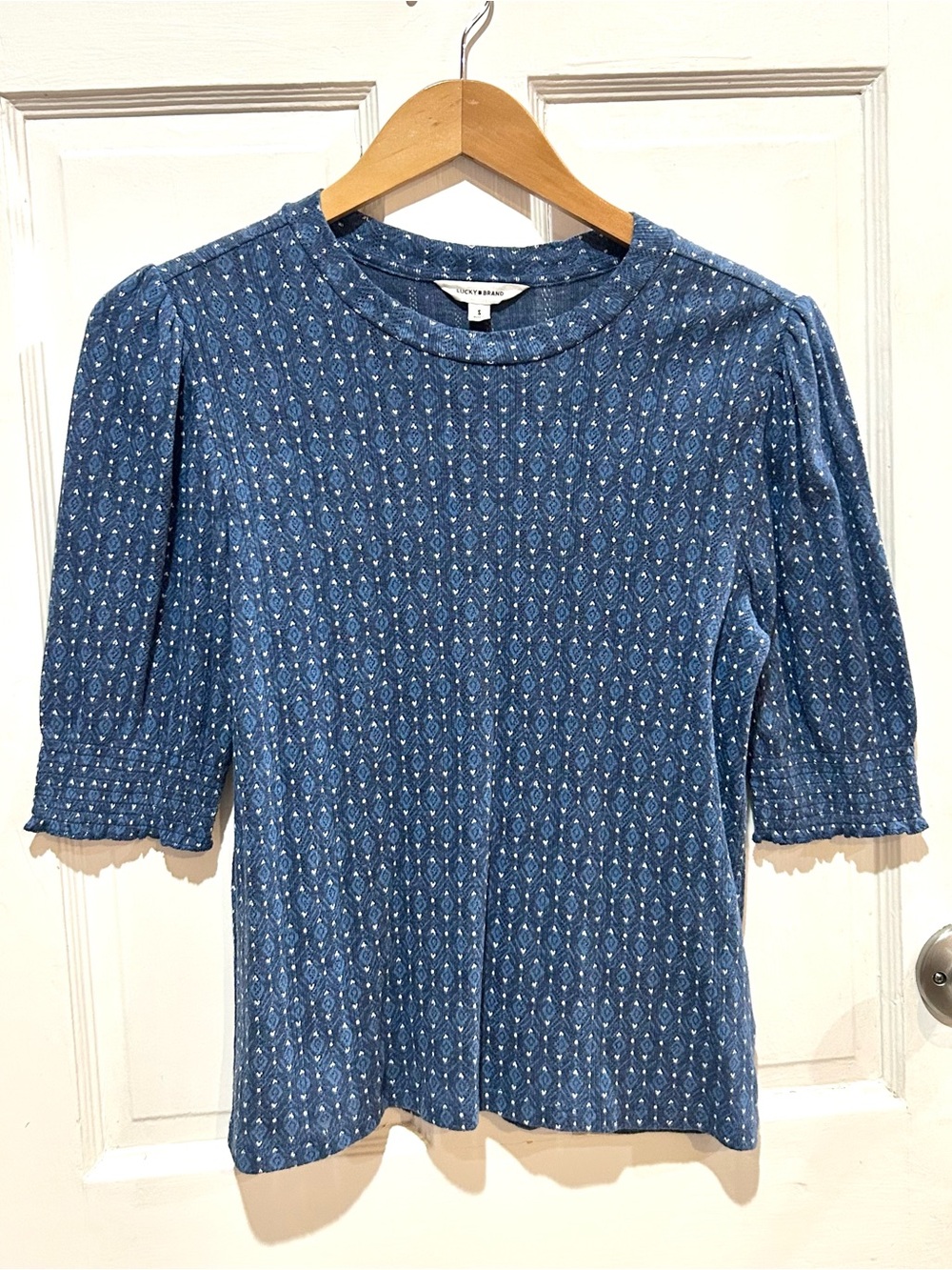 Lucky Brand Blue Hearts Pattern Puff Sleeve Stretch Knit Casual Top Size S